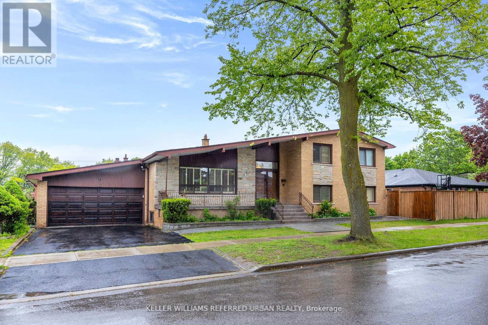 12 ELDORADO COURT|Toronto (York University Heights), Ontario M3J1W9