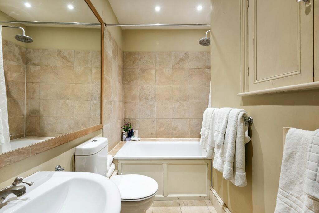 Additional image 9 of Royal Crescent, Bath, BA1