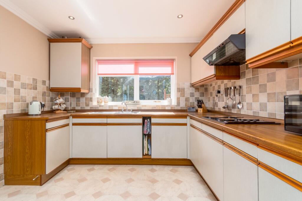 Additional image 9 of Brook End Drive, Henley-in-Arden, Warwickshire, B95