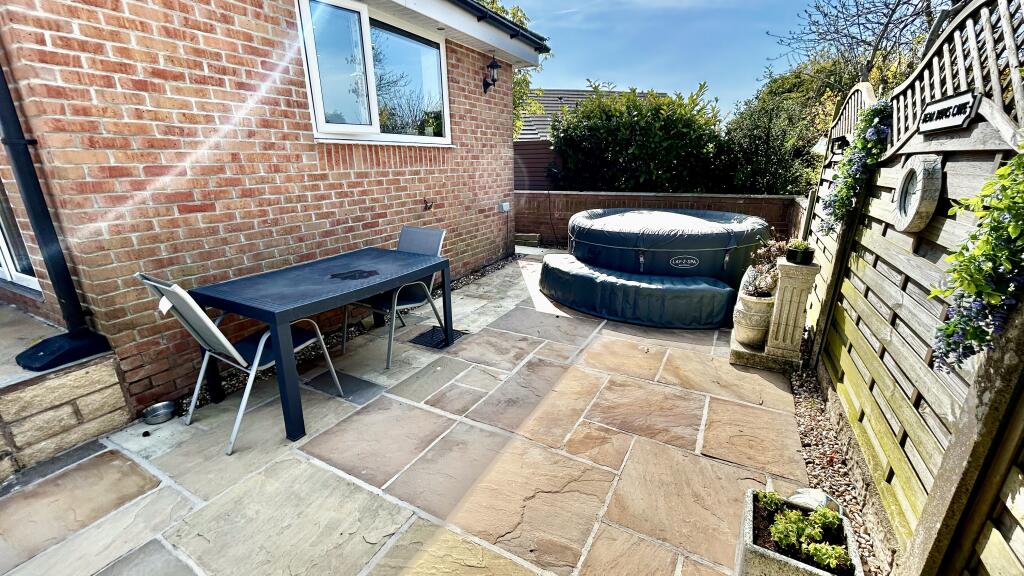 Additional image 24 of Barnfield Avenue, Worsthorne, Burnley, BB10