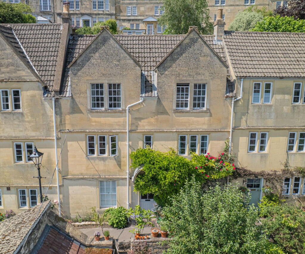 Primary image of Middle Rank, Bradford on Avon, Wiltshire, BA15 1NL