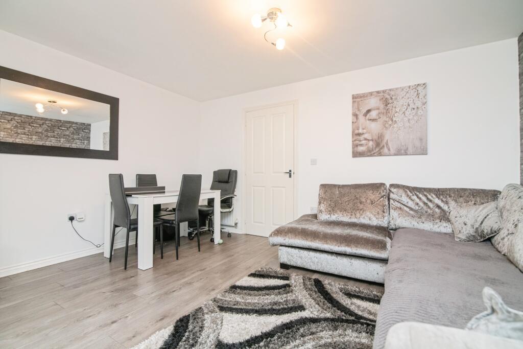 Additional image 3 of Batsman Close, Halesowen, B63