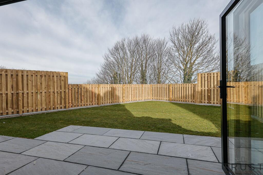 Additional image 52 of Wakefield Road, Drighlington, BD11