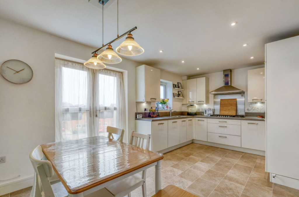 Additional image 3 of Arrow Drive, Cofton Hackett, B45