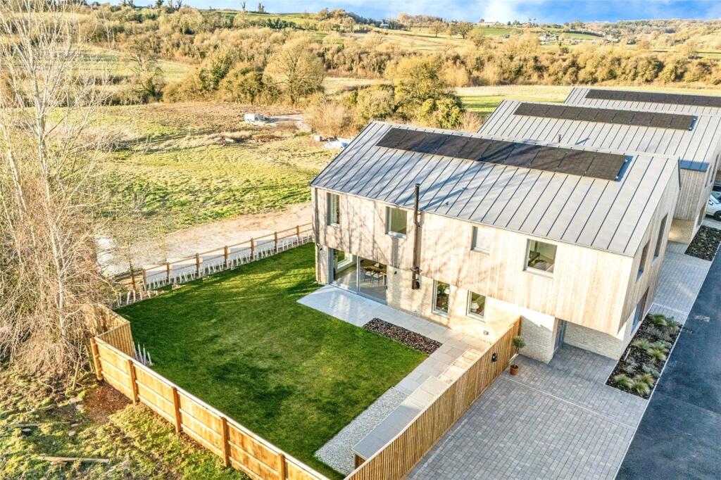 Additional image 7 of The Barn Garden, Great Elm