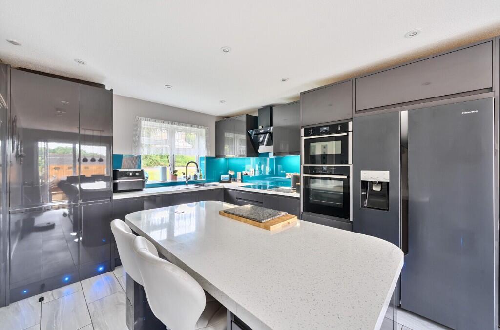 Additional image 4 of Deanesly Way, Wincanton, Somerset, BA9 9RG