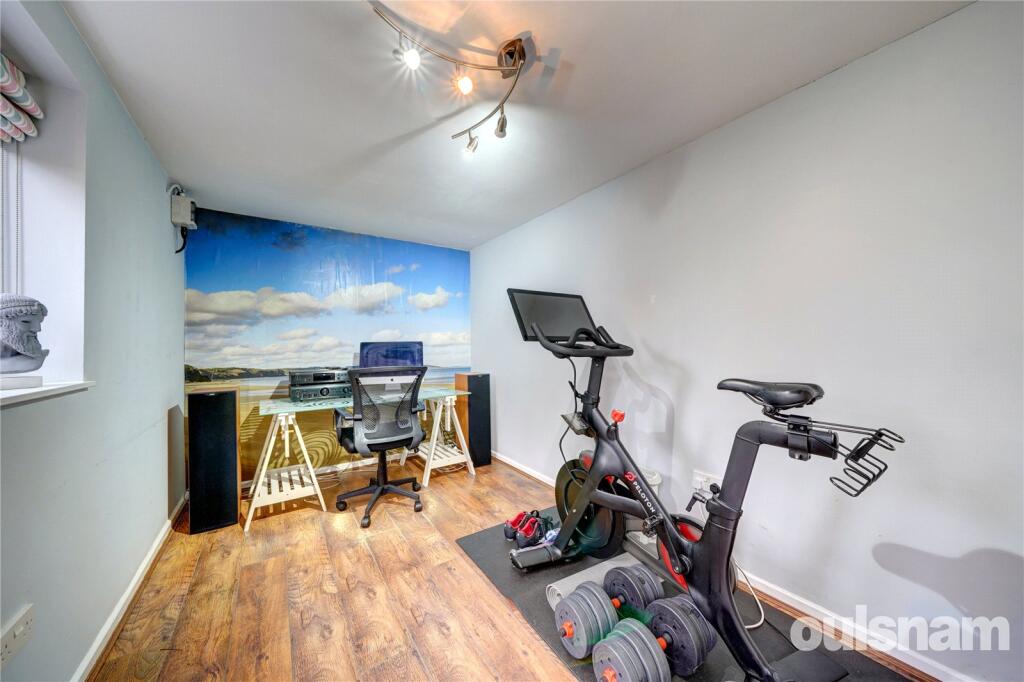 Additional image 28 of Julian Close, Catshill, Bromsgrove, Worcestershire, B61