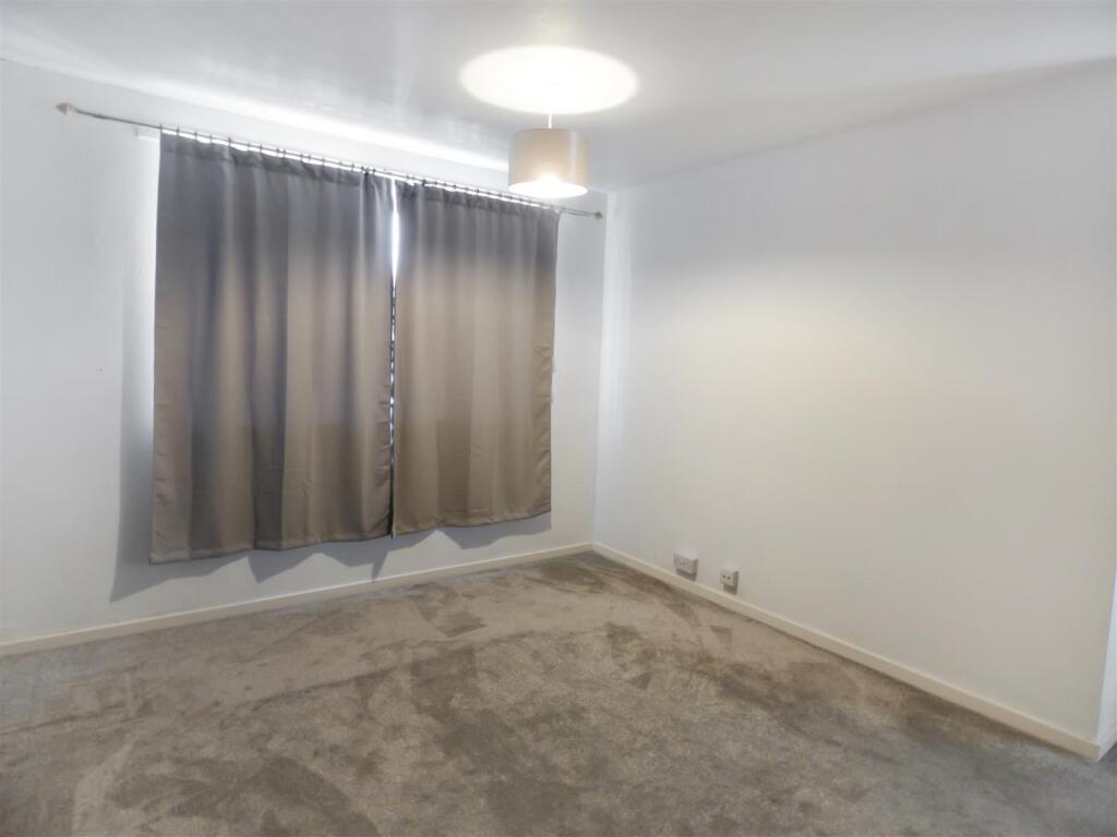 Additional image 19 of Windsor Close, Tamworth