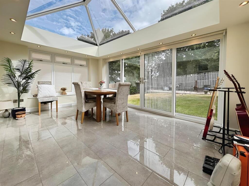 Additional image 9 of Northlea Avenue, Bradford, BD10 8LJ