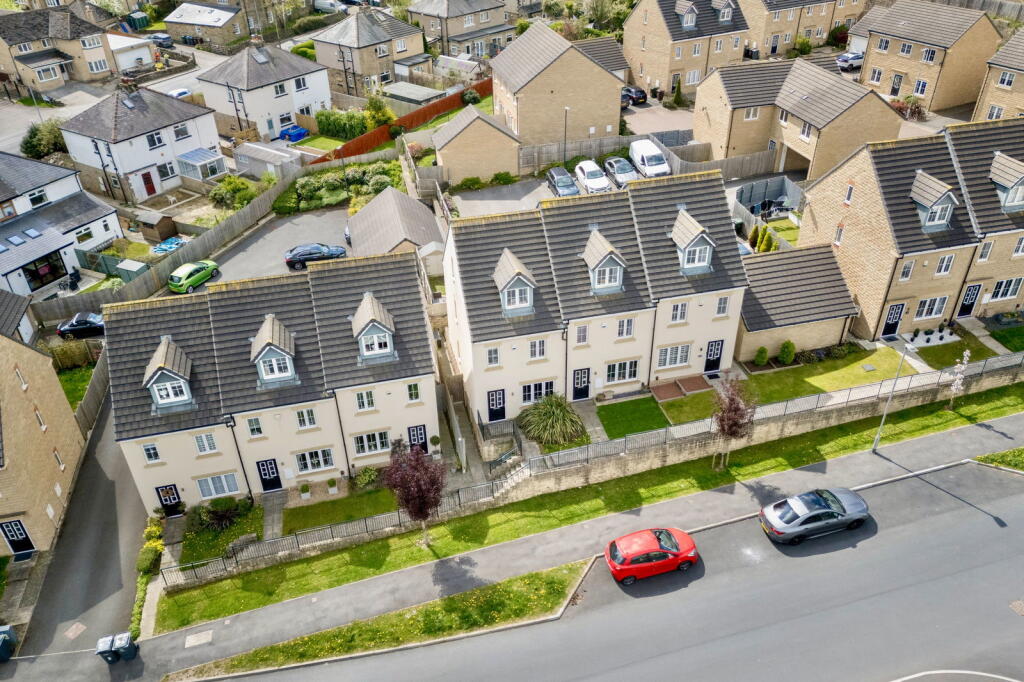 Additional image 23 of Brompton Drive, Bradford, BD10 0DW