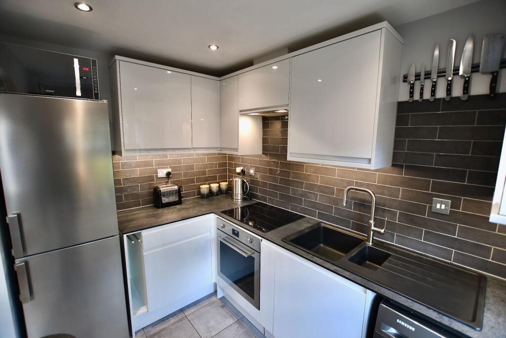 Additional image 5 of Tinkler Stile, Thackley,