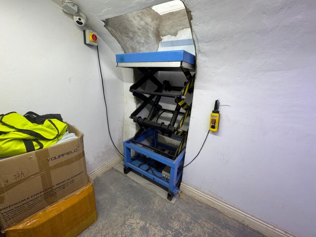 Additional image 18 of Rolfe St - 4,600 SqFt Commercial Property, Smethwick, B66