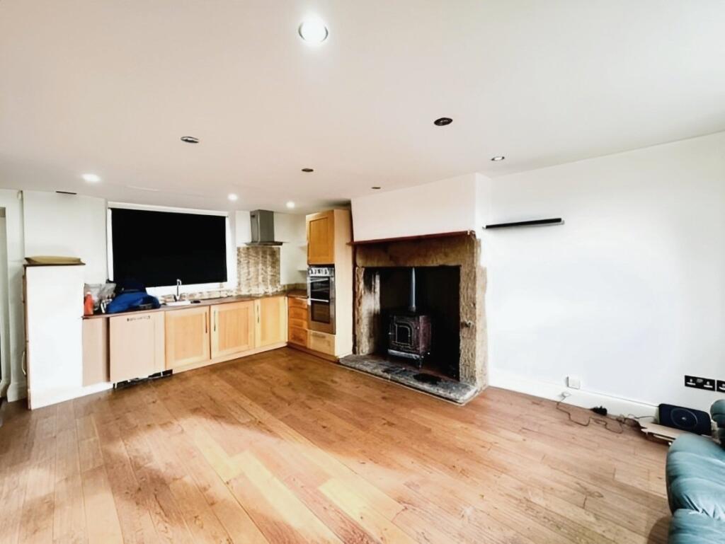 Additional image 5 of Burnley Road, Briercliffe, Burnley, Lancashire, BB10