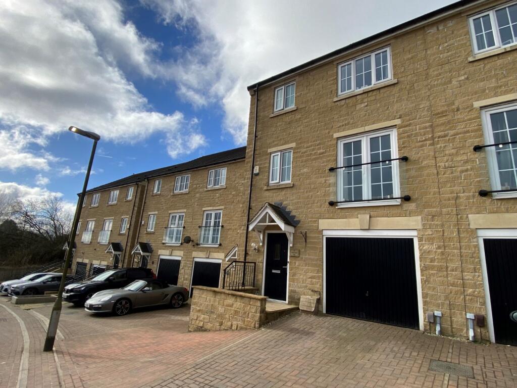 Additional image 33 of Black Dyke View, Queensbury, Bradford, BD13