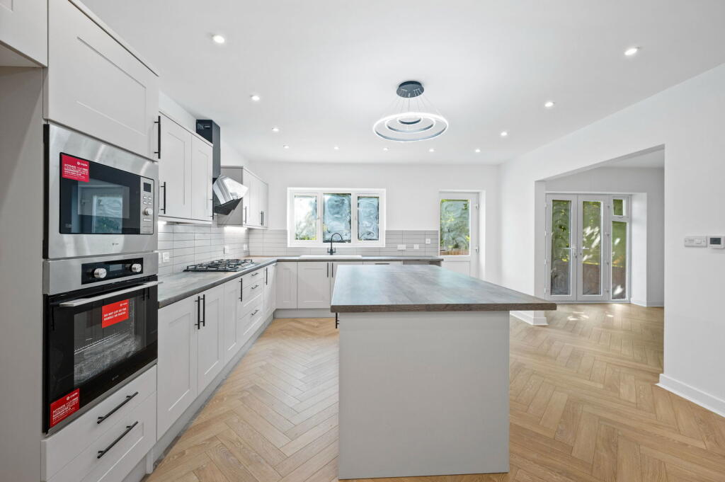 Additional image 24 of Highwood Avenue, Solihull, B92 8QX