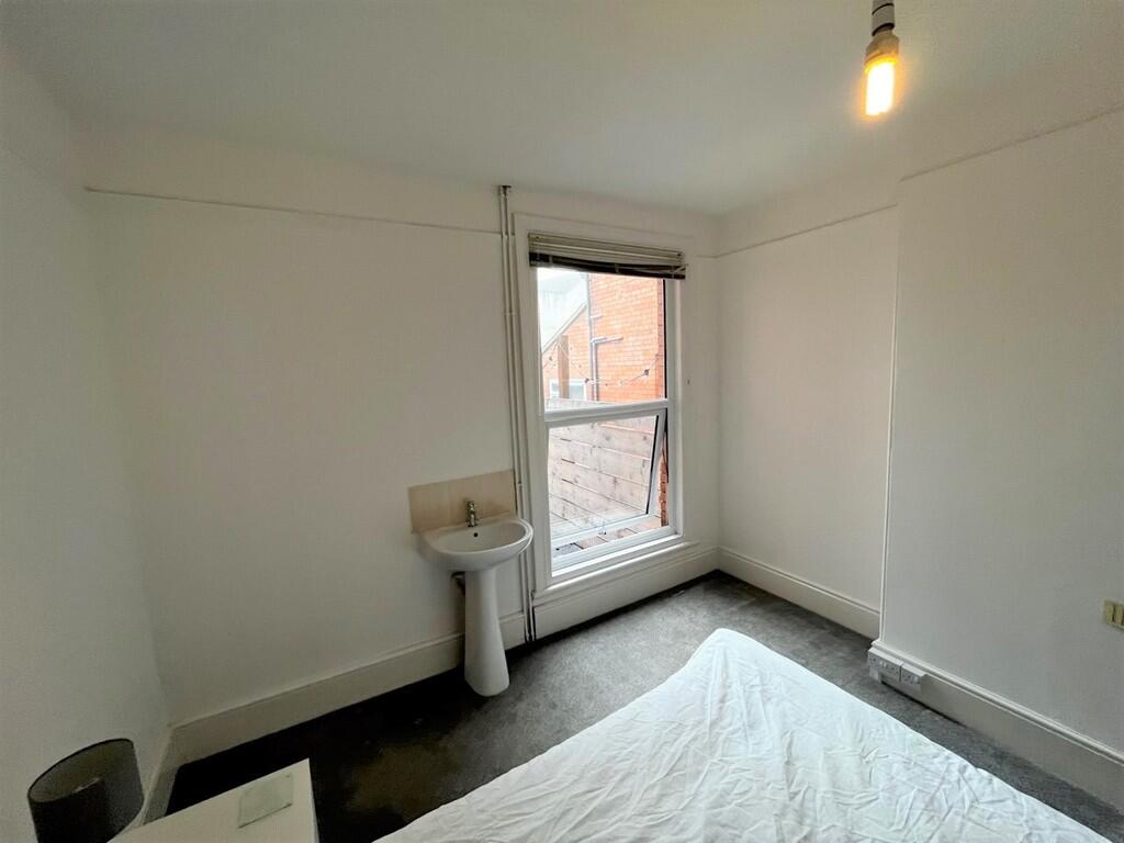 Additional image 4 of The Avenue, Yeovil