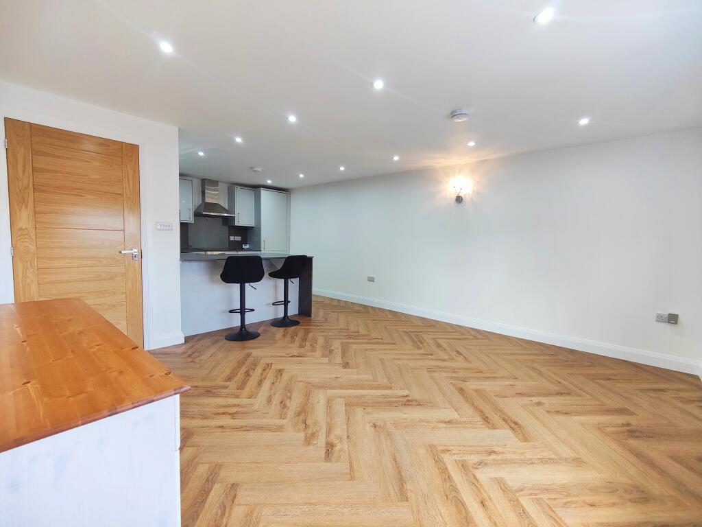 Additional image 4 of Haslucks Green Road, Shirley, SOLIHULL