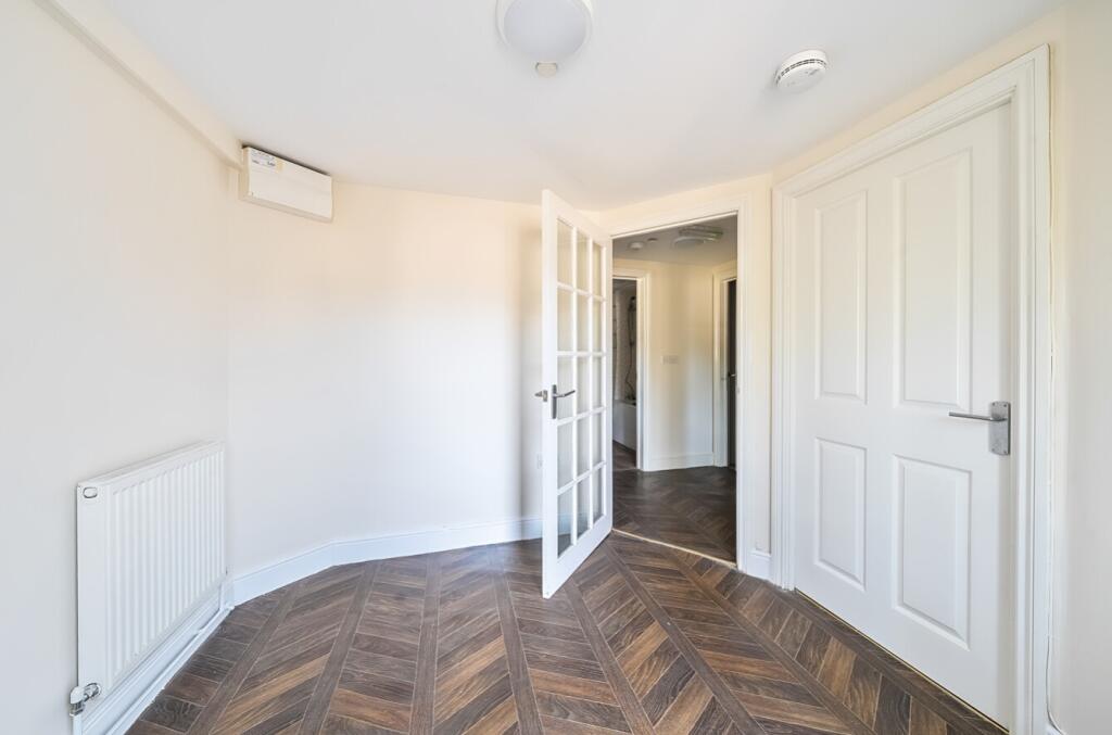 Additional image 7 of The Batch Shepton Mallet