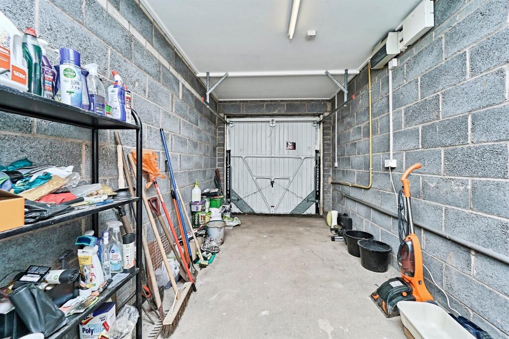 Additional image 17 of Shelsley Avenue, Oldbury