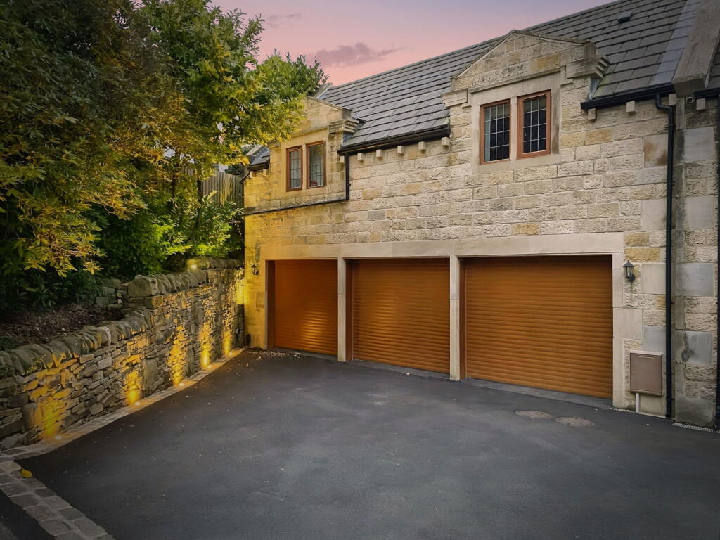 Additional image 31 of Littlebeck, Gilstead Lane, Bingley, BD16 3LN