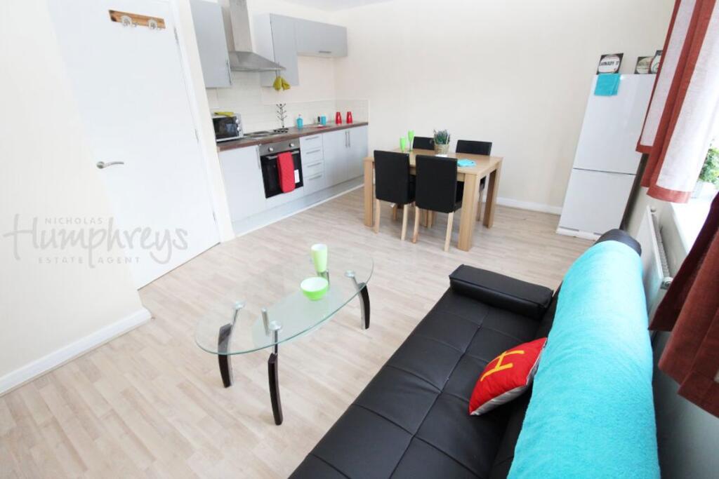 Bodmin Grove, B7 - 8-8 Viewings