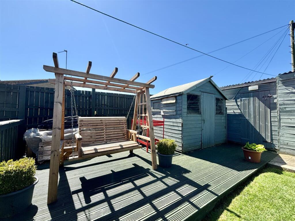 Additional image 16 of Elliot Court, Queensbury, Bradford