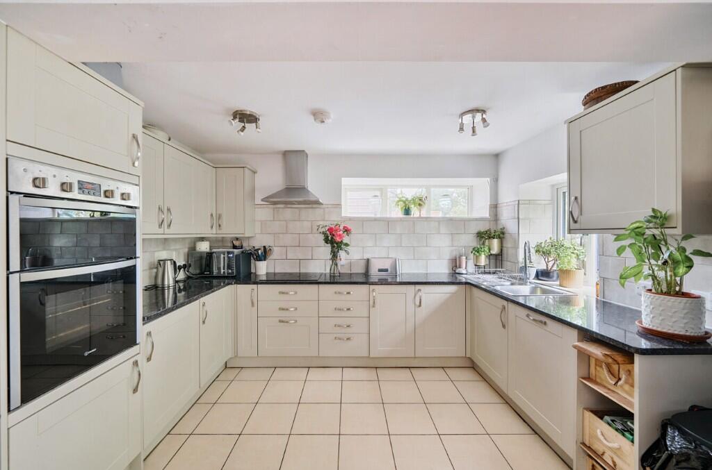 Additional image 5 of Arthurs Bridge, Somerset, BA4 6NE