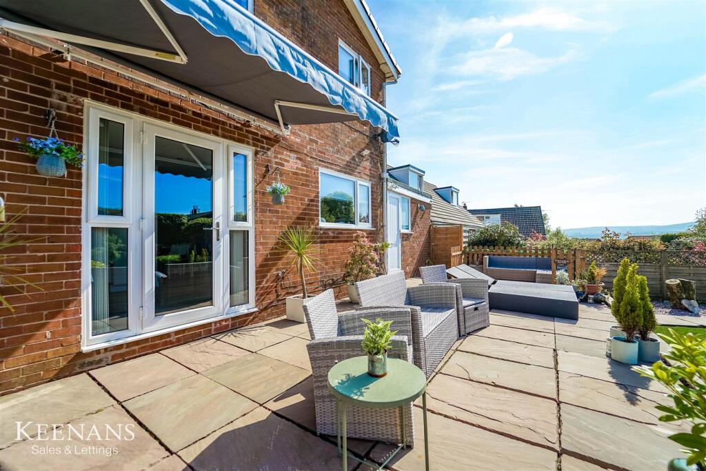 Additional image 42 of Singleton Avenue, Read