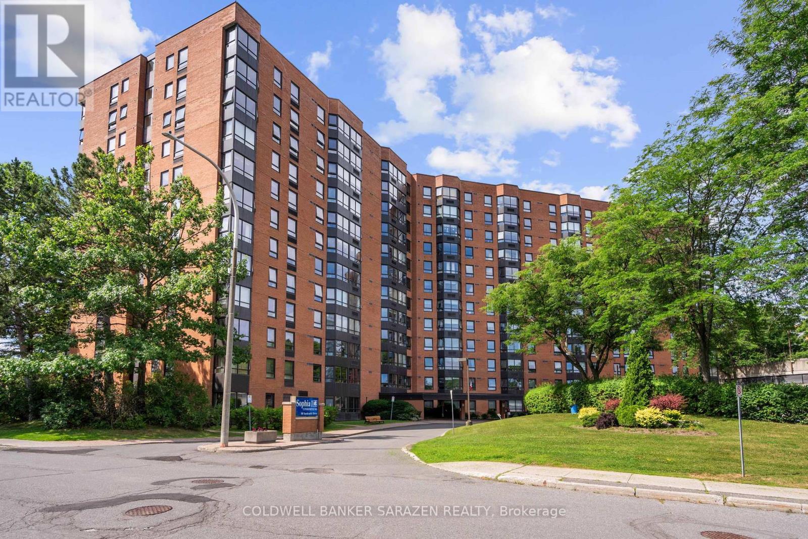 209 - 80 SANDCASTLE DRIVE|Ottawa, Ontario K2H9E7