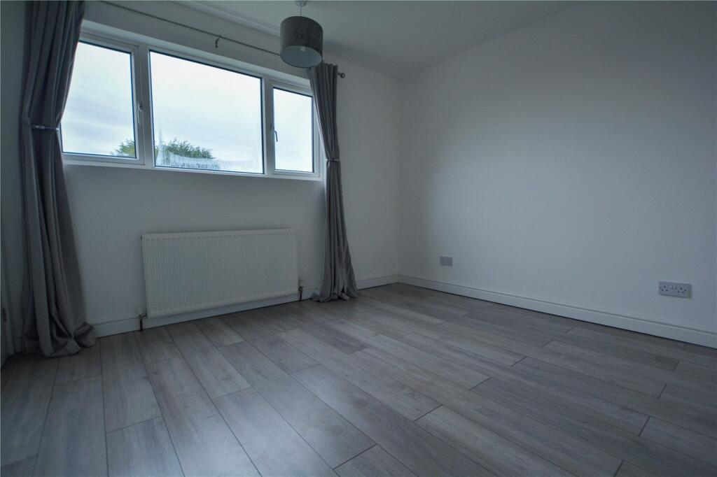 Additional image 6 of Portland Avenue, Tamworth, Staffordshire, B79