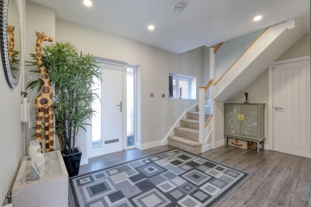 Additional image 6 of Green Slade Crescent, Marlbrook, B60