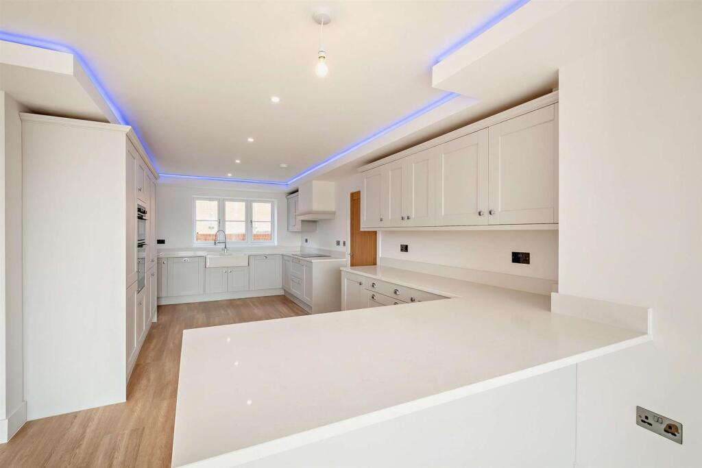 Additional image 10 of 2, Wells Cottage, Wootton Wawen, B95