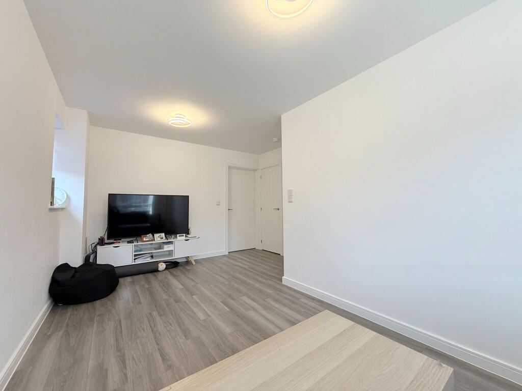 Additional image 5 of Light Hall Lane, Shirley