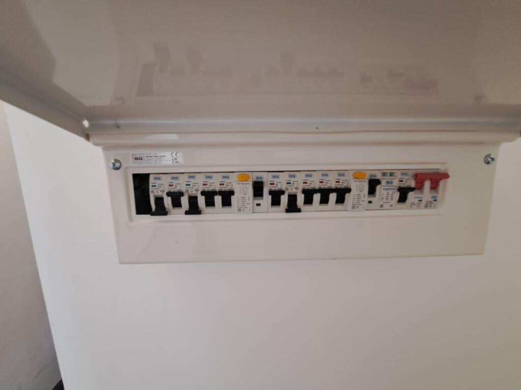 Additional image 26 of 24 Broad Street, Oldbury, West Midlands, B69 4SF