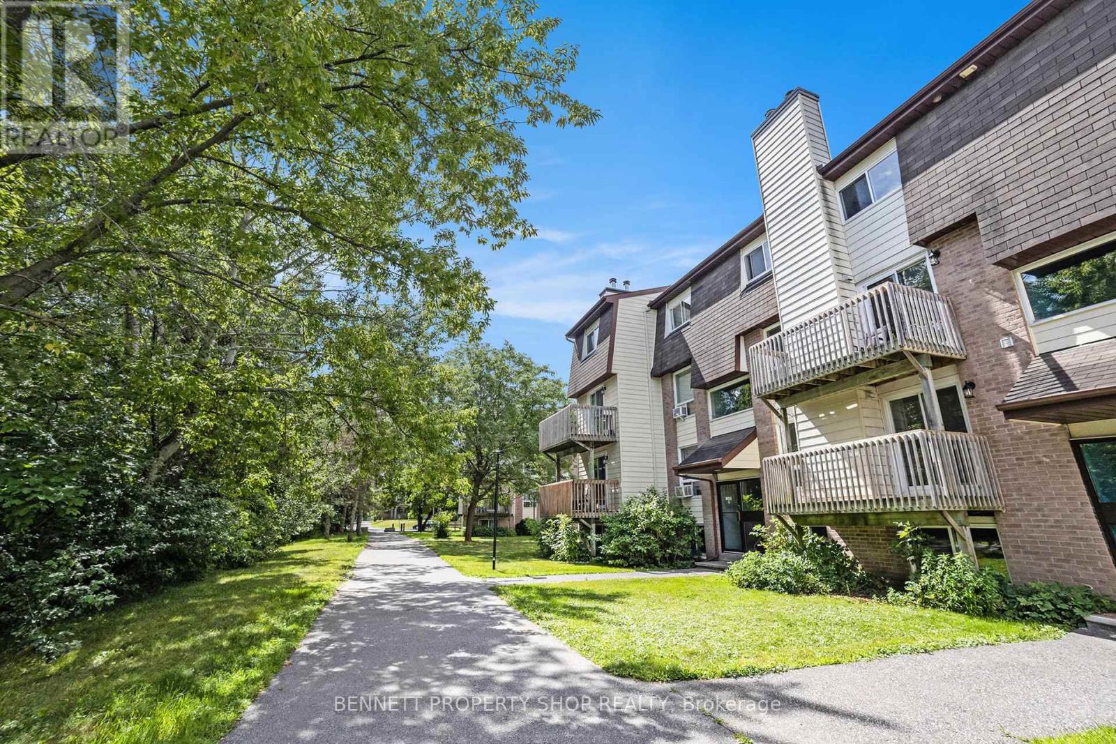 105 - 1585 GOTH AVENUE|Ottawa, Ontario K1T1E3