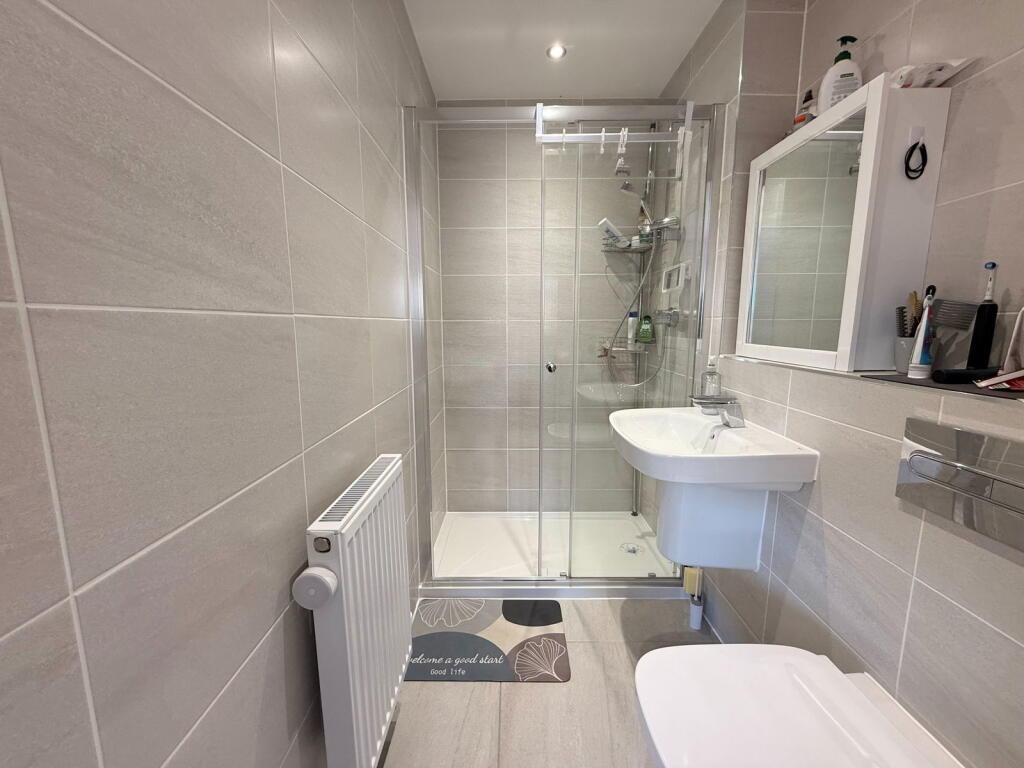 Additional image 10 of Light Hall Lane, Shirley