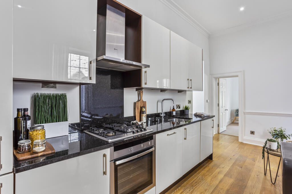 Additional image 5 of Milsom Place, BATH, BA1