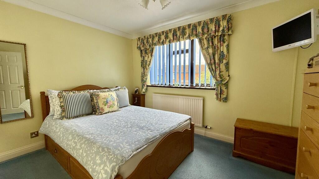 Additional image 9 of Hampshire Gardens, Westbury