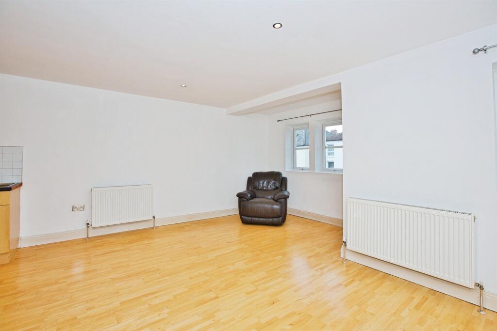 Additional image 4 of South Street, Yeovil