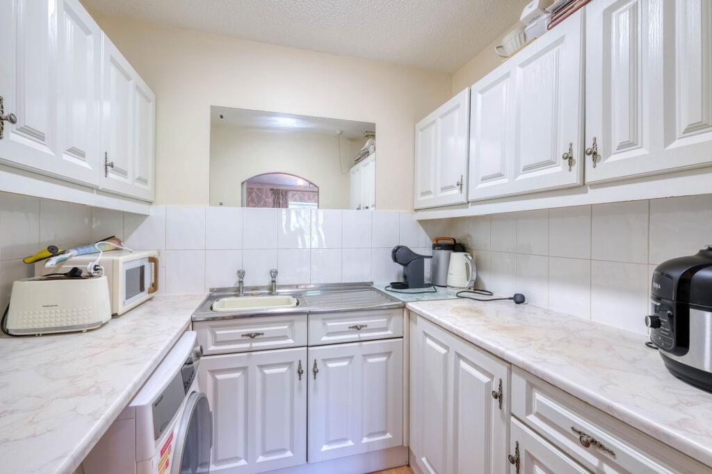 Additional image 5 of The Strand, St. James Court, B61