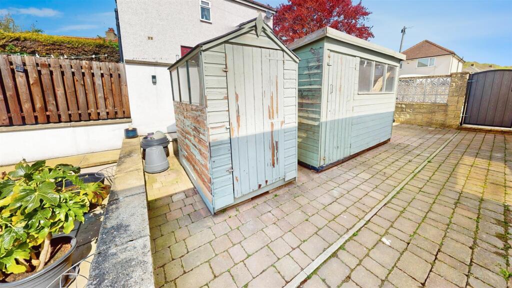 Additional image 14 of Glenaire Drive, Baildon