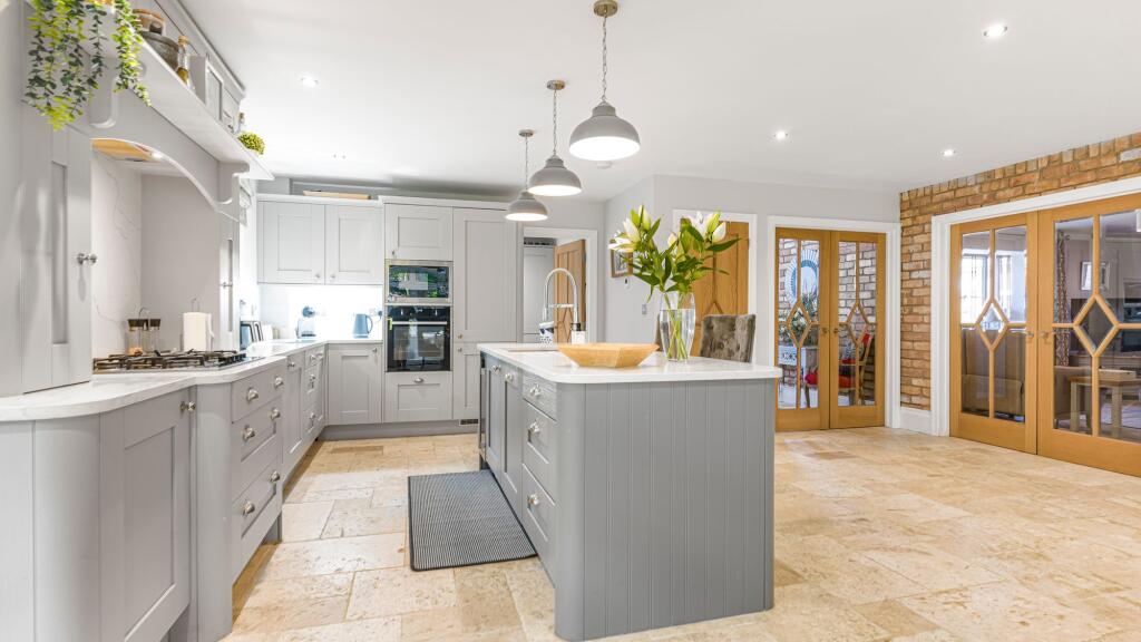 Additional image 9 of Oak View Rise, Four Oaks, B75