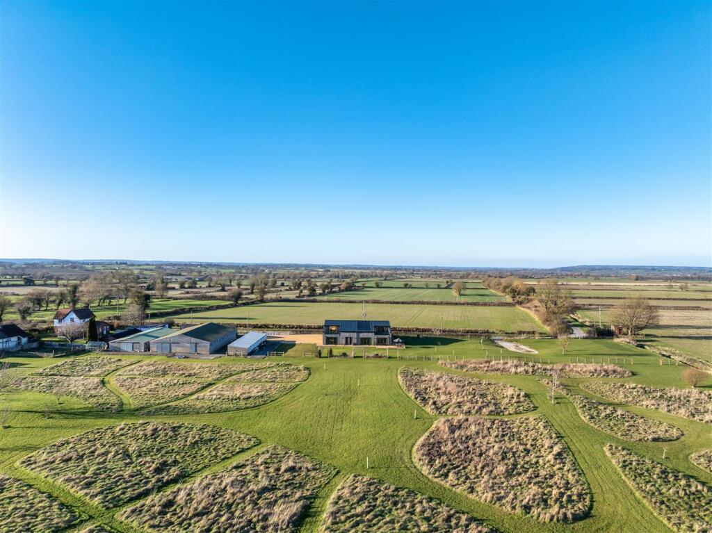 Additional image 8 of Sunnycroft Barn, Cowleaze Lane, Edington, Westbury