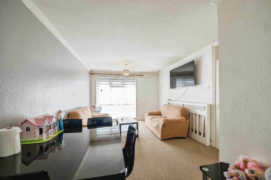 Additional image 4 of Greenland Rise, Solihull