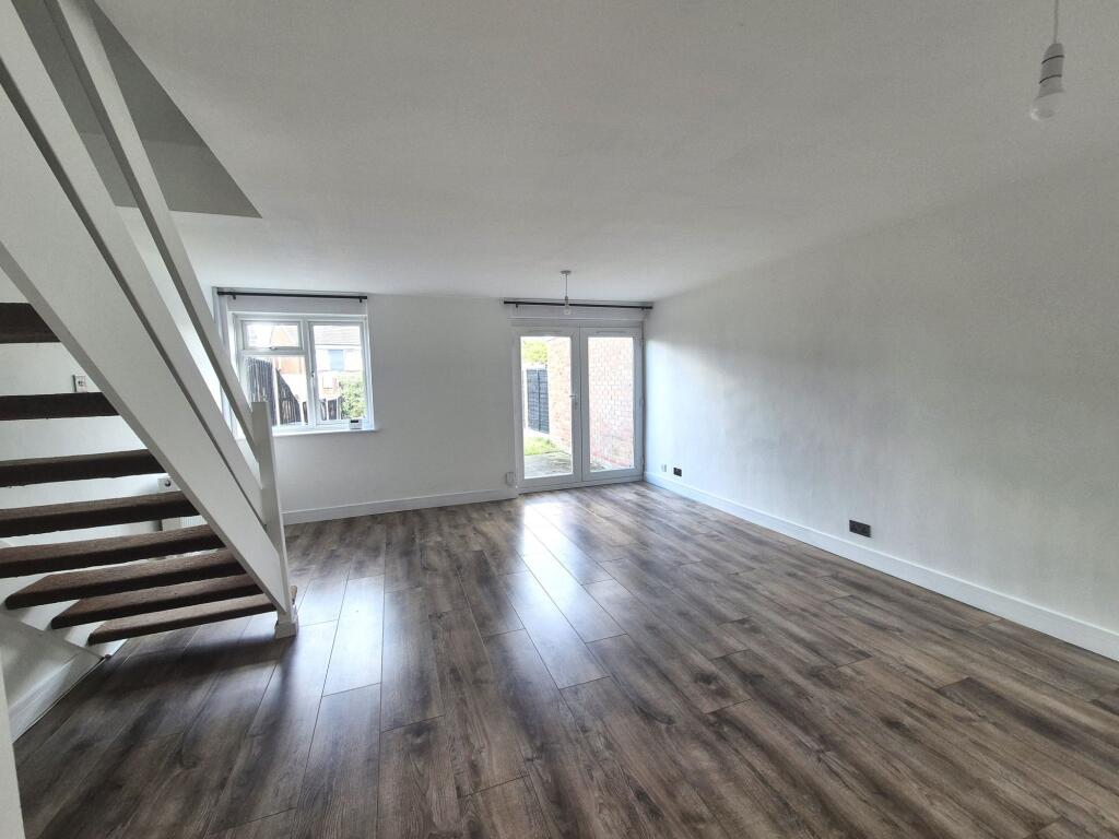 Additional image 4 of Romney, Tamworth, B77