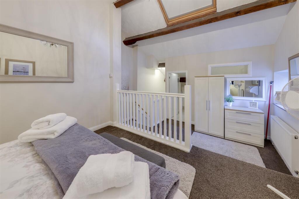 Additional image 43 of Hurst Lane, Rawtenstall, Rossendale, Lancashire - With Annexe & Spa Room