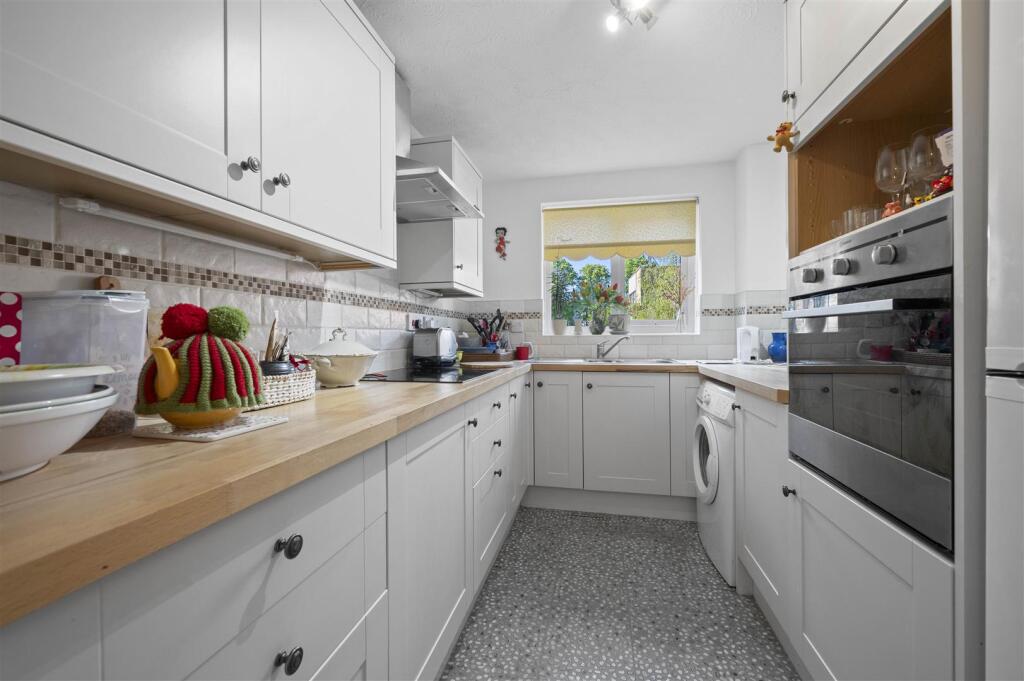 Additional image 2 of Chestnut Walk, Henley-In-Arden