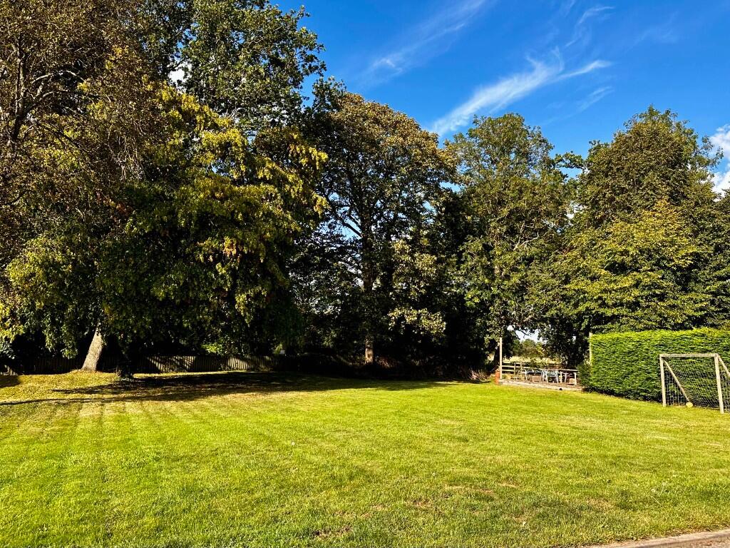 Additional image 33 of Stratford Road, Wootton Wawen, B95 6BY