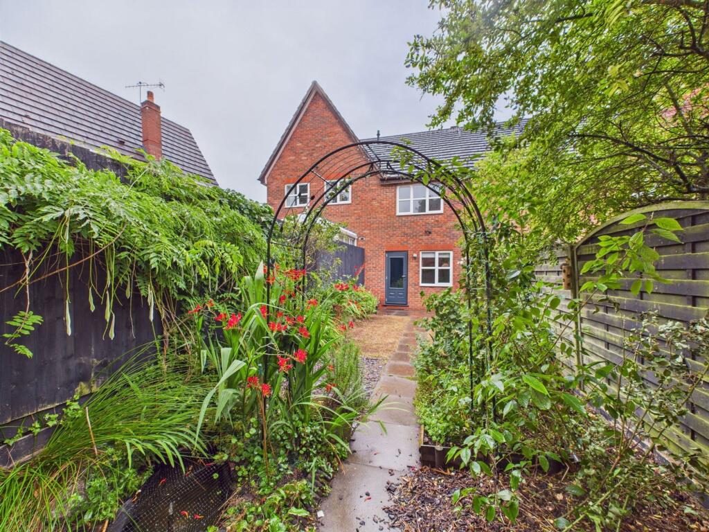 Additional image 12 of Pavilion Gardens, Bromsgrove, B61