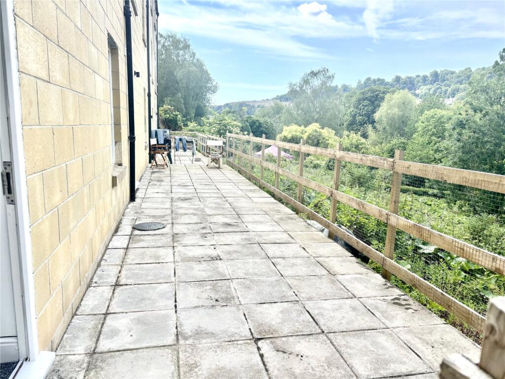 Additional image 9 of Bath